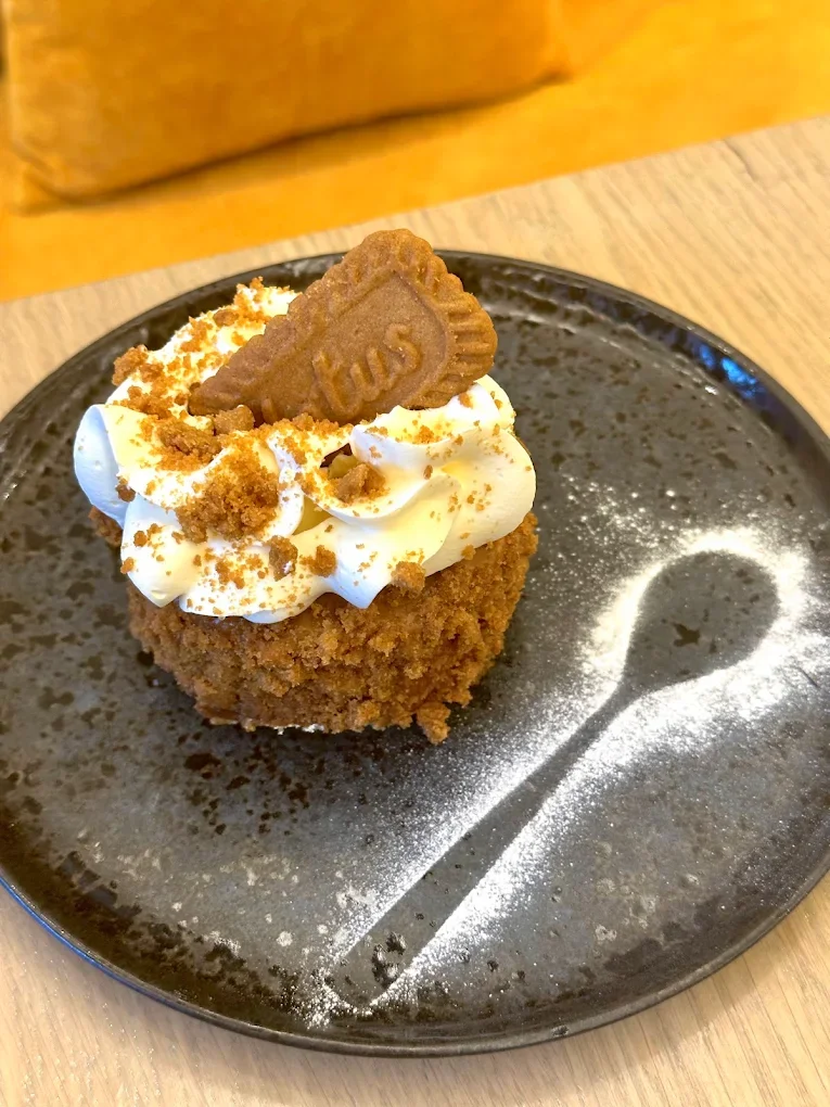 Lotus biscuit dessert with whipped cream